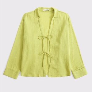 Like New! Abercrombie & Fitch Light Green Cotton Front-Tie Blouse, Medium